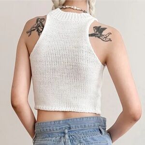 STORETS GREEN CROP TOP